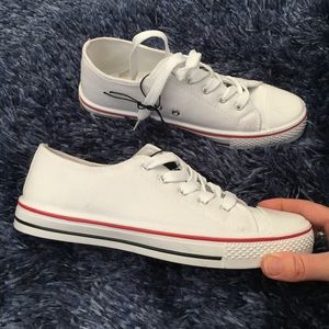 Streetwear Sneakers (Women’s Size 8)